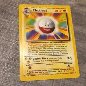 Electrode Pokémon Card
